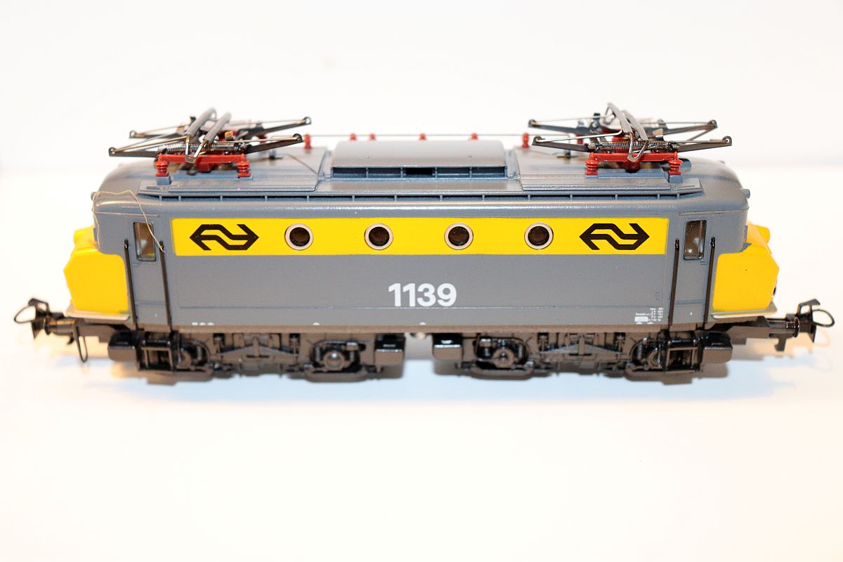 Märklin 8324, Gleichstrom E-.Lok 1139 der Niederlande, gelb/grau, DC, für Spur H0, siehe Bilder