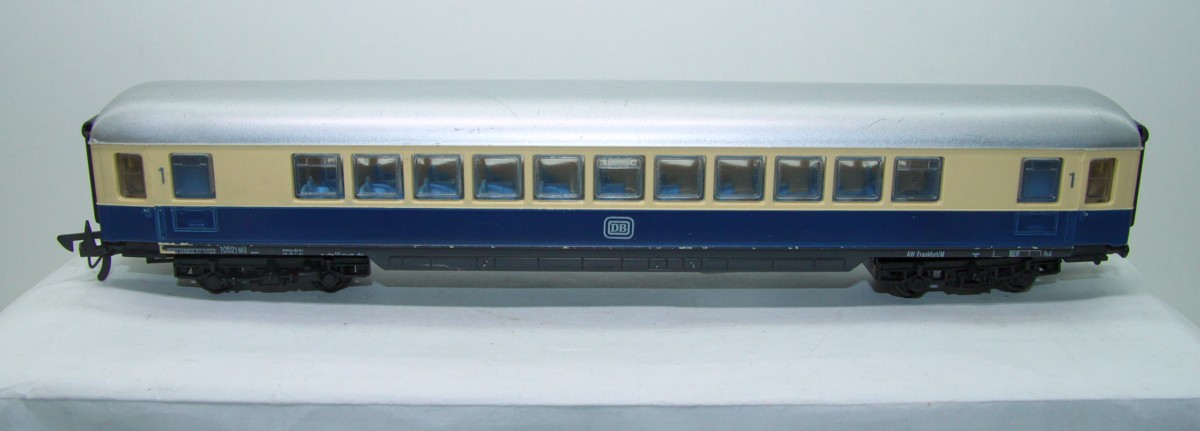 Hornby-ACHo (Meccano),Rheingoldwagen-Set , bestehend aus drei Wagen, blau/beige, DC, Spur H0, ohne Originalverpackung. Die Wagen sind bespielt mit Gebrauchsspuren, siehe Bilder