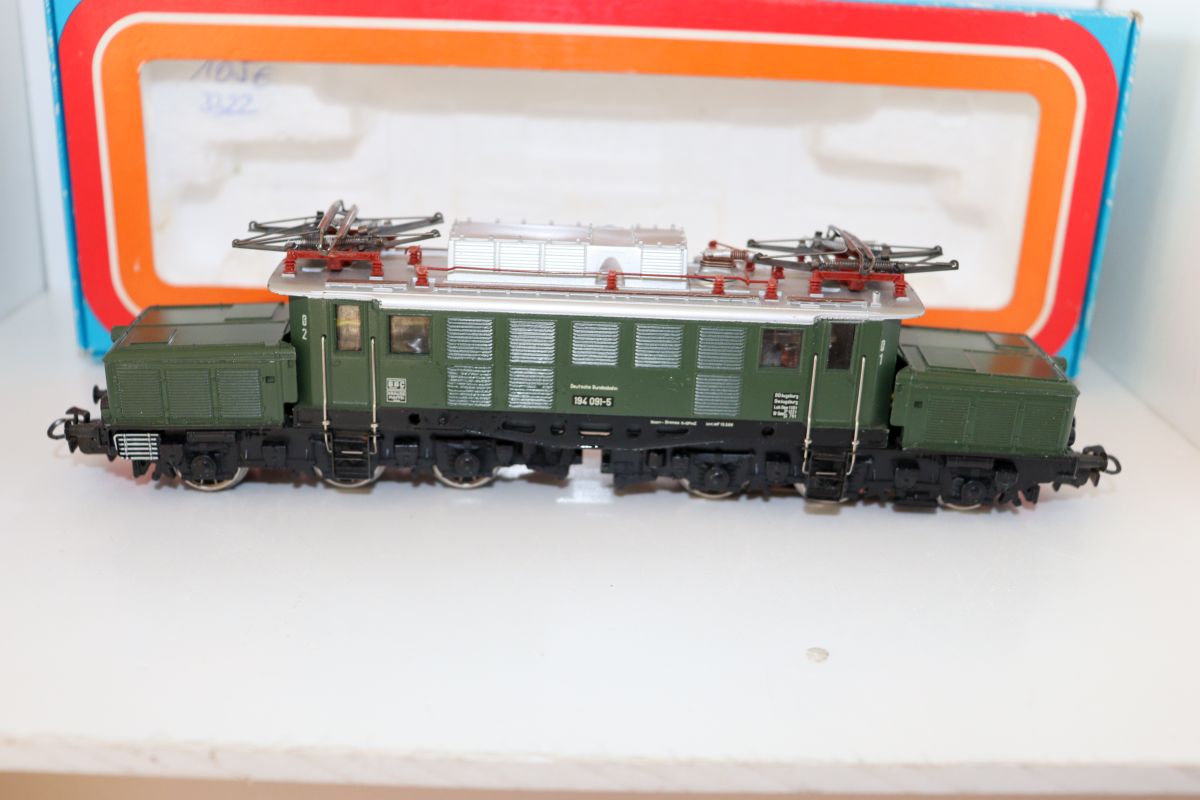 Märklin  3322, E-Lok, Baureihe 194 der DB, grün, Betriebsnummer 194 091-5