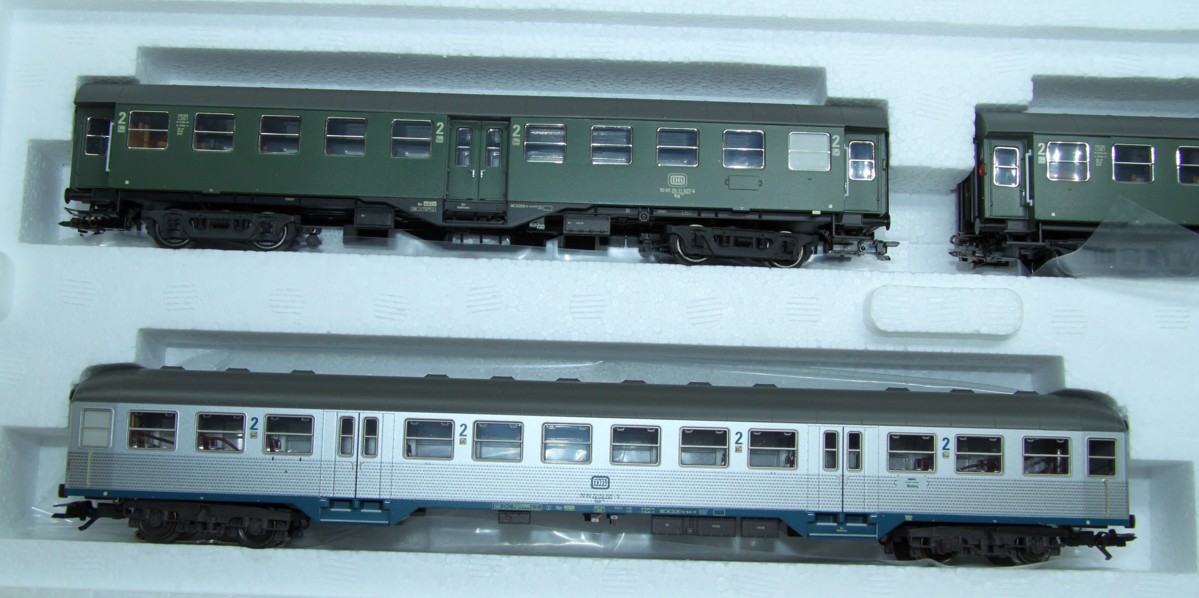 Märklin 41322 Eilzugwagen-Set 2 der DB, 