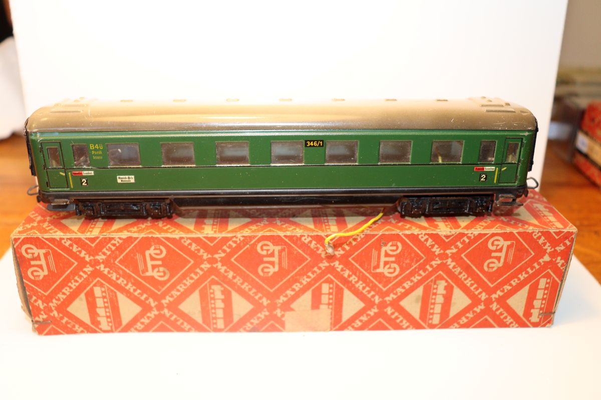 Märklin 4006 (346/1), Schürzenwagen, dunkelgrün, 2.Klasse,  in uralter Originalverpackung 