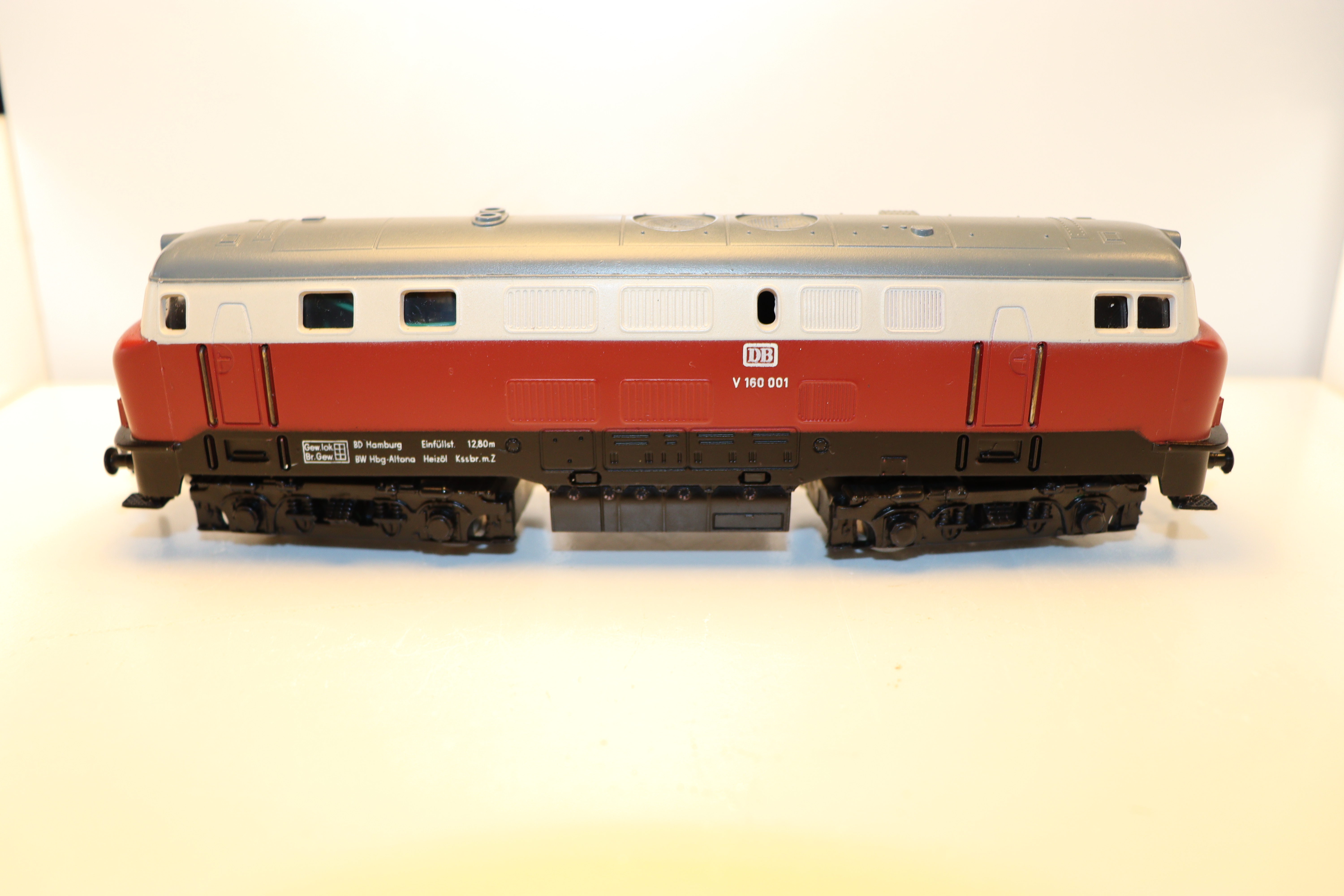 Unknown SW12227, diesel double locomotive, with/without DB V160001 engine, red/beige, DC, for H0 gauge, 