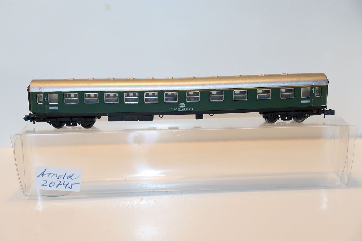 Arnold SW20745, grüner D-Zugwagen, 2. Klasse der DB, DC, Spur N, 