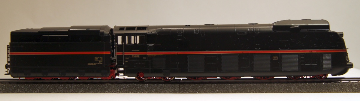 Märklin 37051, steam locomotive with tender, BR 05 of the DRG, digital, streamlined, black, bell armature motor, mfx, sound, MHI special series 2012 + 2013, AC, gauge H0, with original packaging