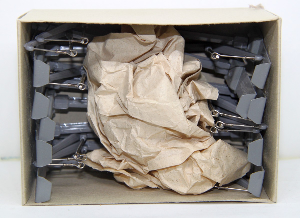  Vollmer 1001, Oberleitungsmasten Masten für Fahrleitung, 10 Stück/Karton. Der ausgewiesene Preis gilt für 1 Masten, für Spur H0, mit Originalverpackung