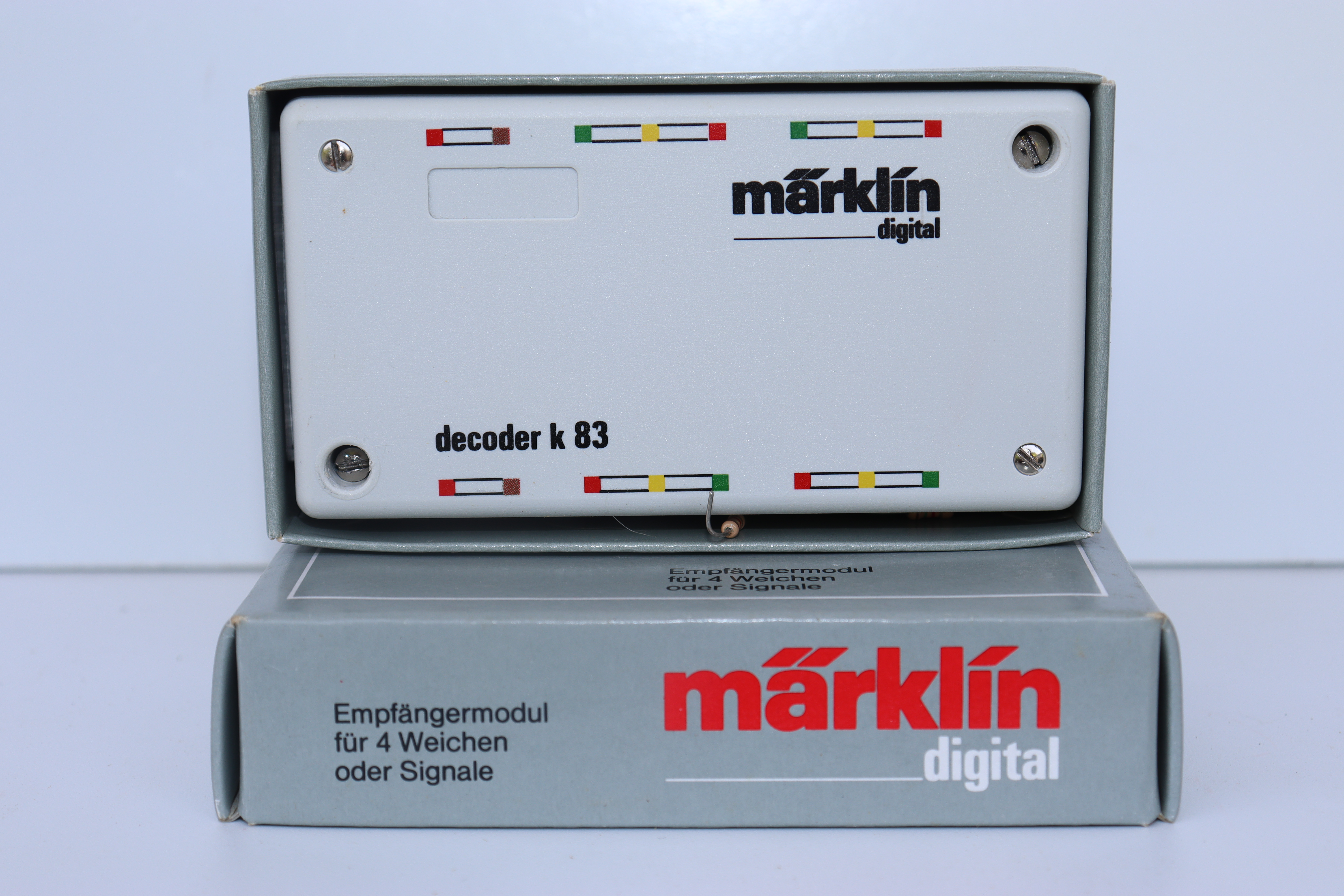 Märklin 6083, Decoder k 83 für Weichen Signale und Entkuppler