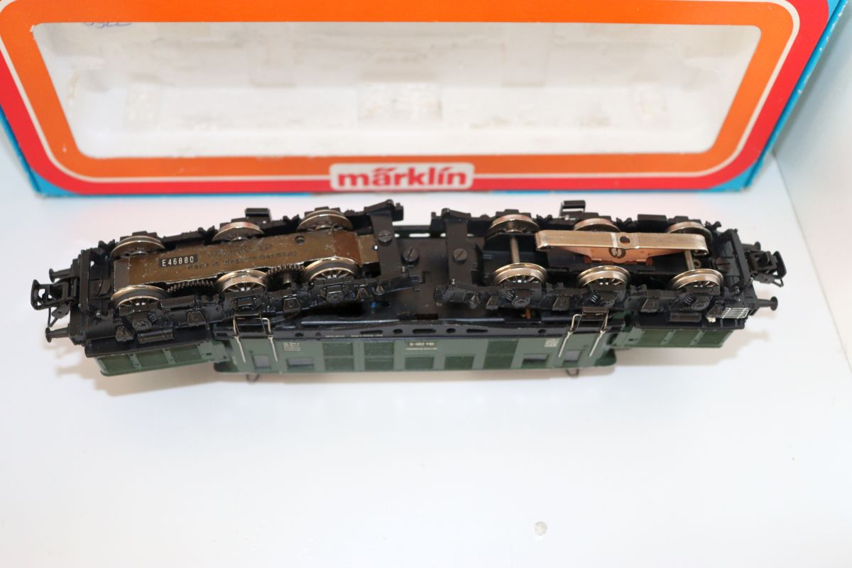 Märklin  3322, E-Lok, Baureihe 194 der DB, grün, Betriebsnummer 194 091-5