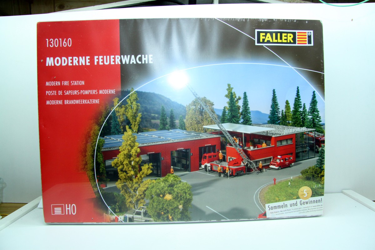 Faller 130160, Modern fire station , Era V, for gauge H0, 