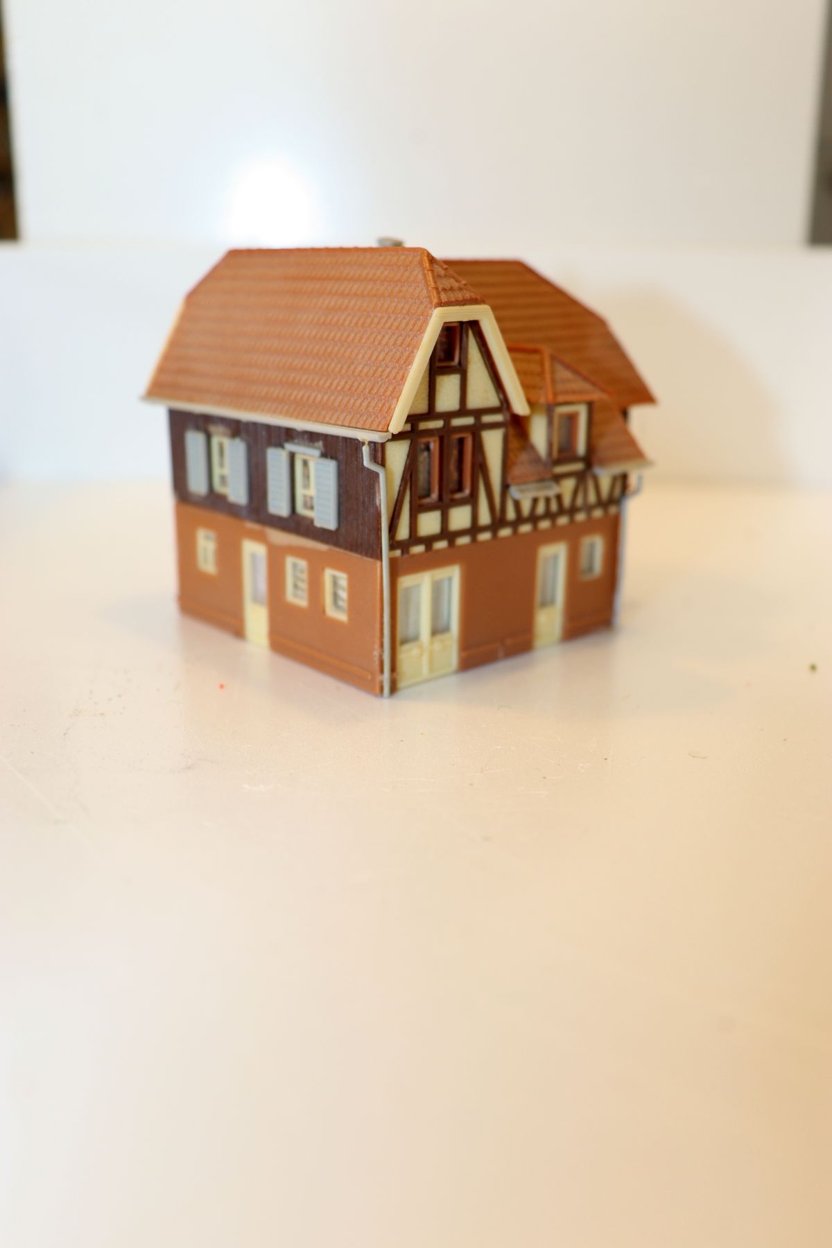 Model building SW21149, rural residential house (already assembled from a kit, the item comes from a dismantled layout), for N gauge, 