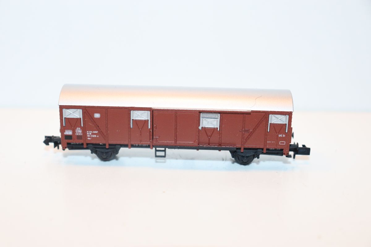Arnold  SW22249, gedeckter Güterwagen, rotbraun, DC, für Spur N