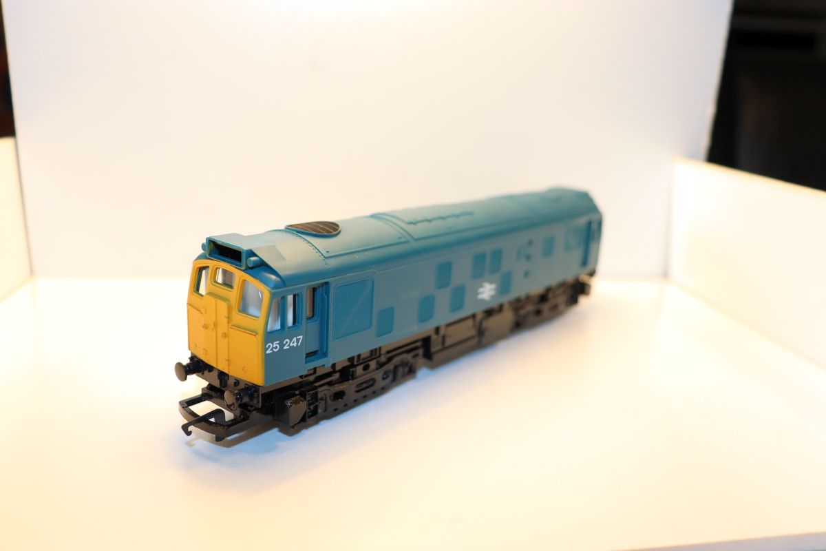 Hornby R068, Class 25 25247, in BR Blue