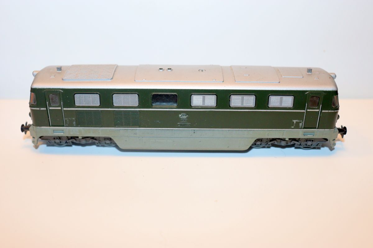 Kleinbahn SW22108, ÖBB Diesel Locomotive 2050.12, green, DC, 