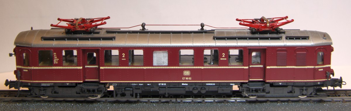 Roco Triebwagen 04185 A