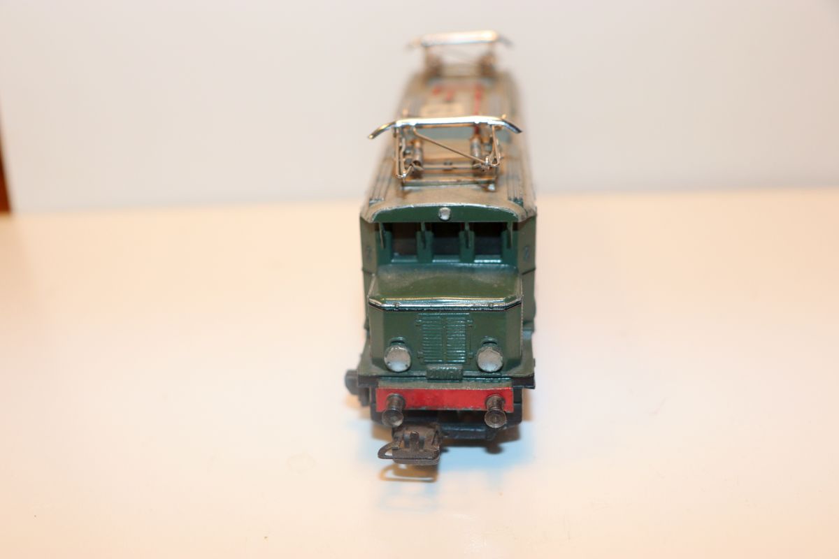 Märklin SE 800, E.Lok, Baureihe E 44 der DB, olivgrün, Guß, silberne Beschriftung "Märklin SE 800"