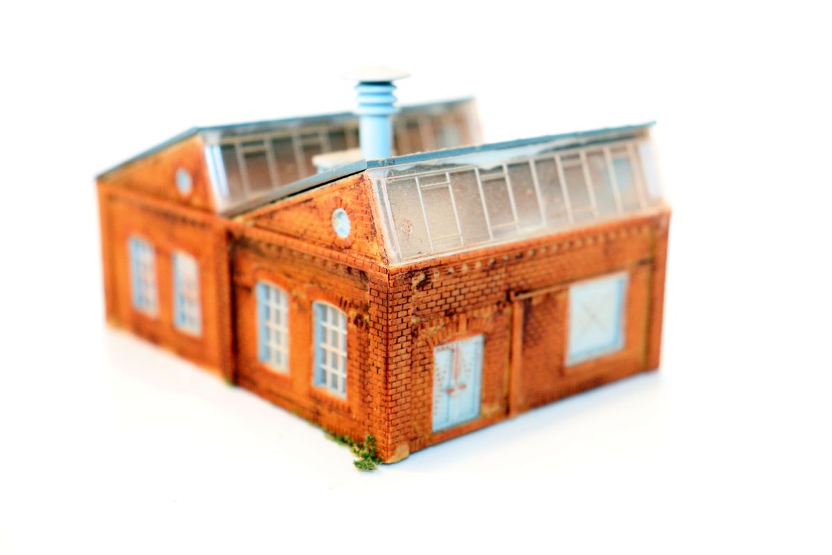 Model kit SW21138, workshop (already assembled from kit, item comes from a dismantled layout), for N gauge,