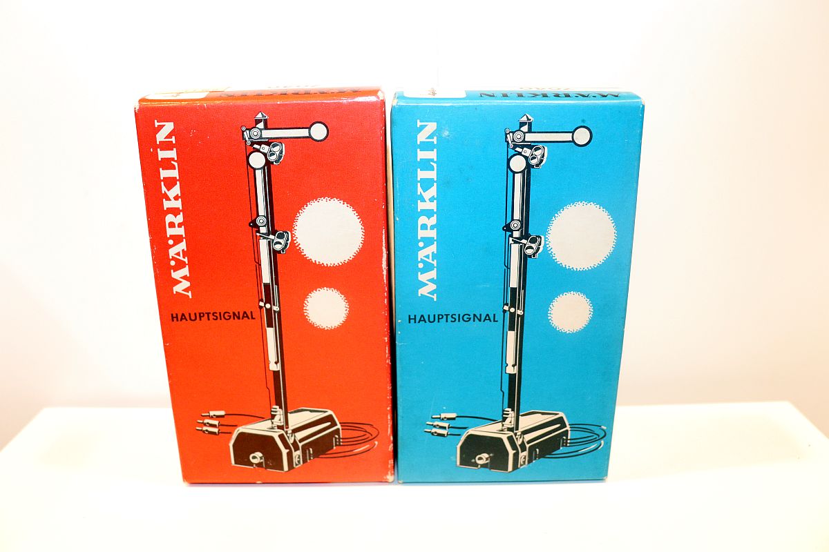 Märklin 7040, Wing main signal with 2 coupled wings for HO scale, with original packaging, 