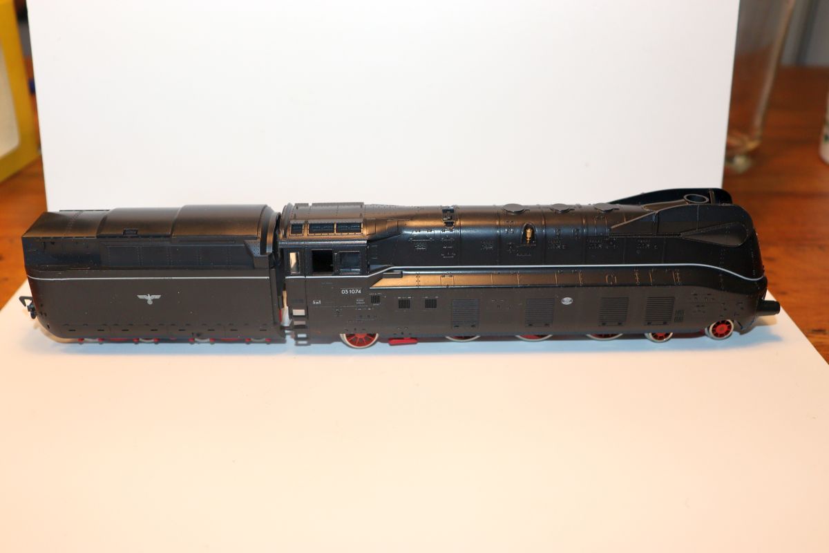 Fleischmann 4172 , Dampflok BR 03 1074 Stromlinie der DR, schwarz