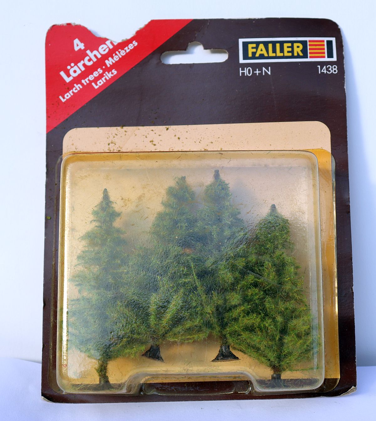 Faller 1438, 4 Lärchen dunkelgrün, ca.  9cm hoch