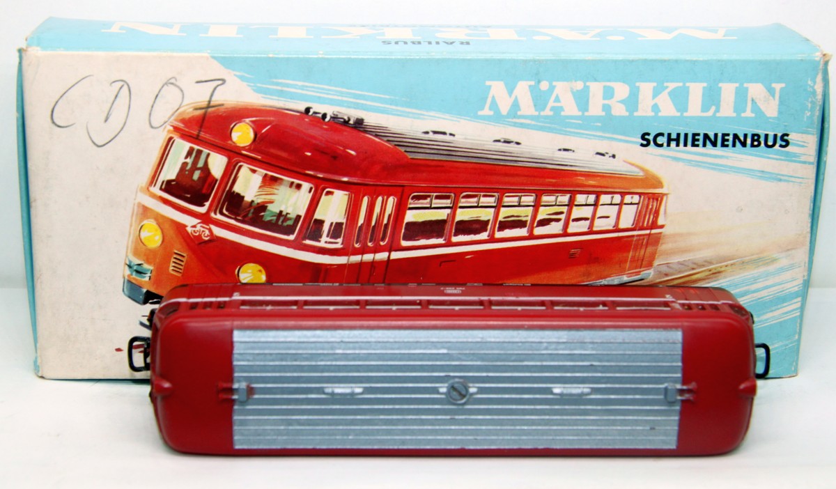 Märklin 3016, Märklin railbus VT95 of the DB BR VT 95 / 795 of the DB, digitalised, 