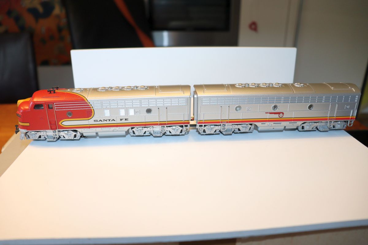 37622 Märklin, Diesel-elektrische Lokomotive EMD F7 A + B, Digital mit Geräuschelektronik