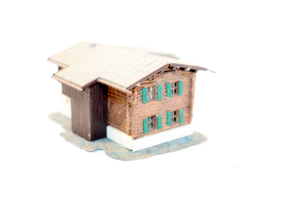 Model building SW21158, rural two-storey residential house, N gauge (already assembled from a kit, the item comes from a dismantled layout), for N gauge,