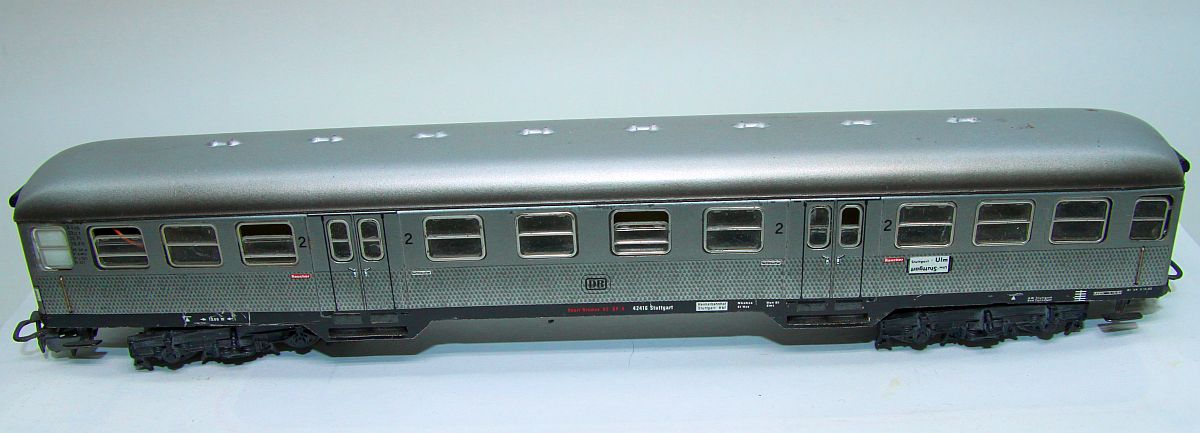 Märklin 4043, Nahverkehrswagen 1./2.Klasse, Silberling der DB, mit Beleuchtung und Schleifer