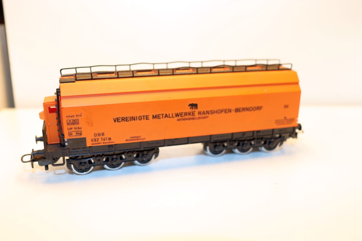 Kleinbahn 360, transport wagon from Aluminium Ranshofen Berndorf, ÖBB, orange, DC, for H0 gauge, see pictures,