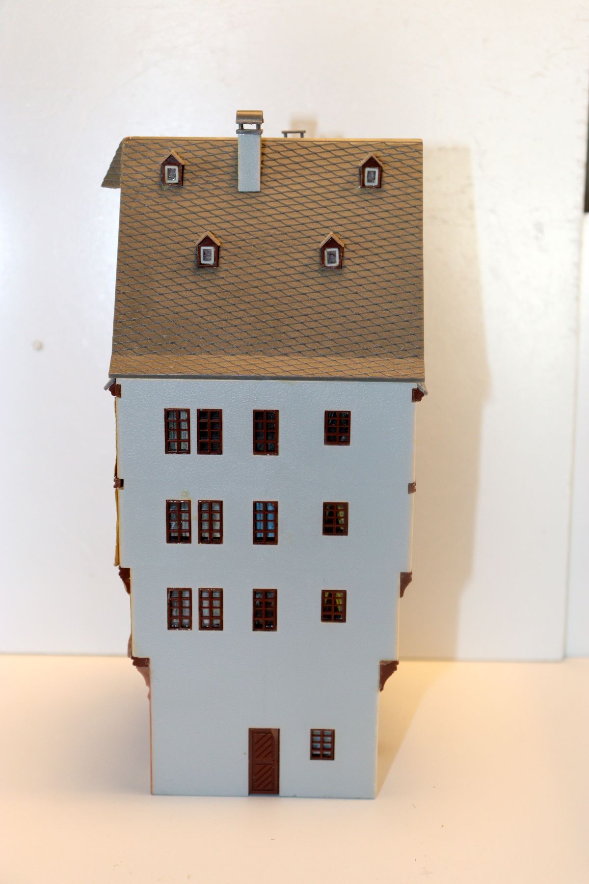 Modellbau SW21665, Fachwerkhaus mit Geschäft "Bücher, Bilder, Kunstgewerbe"