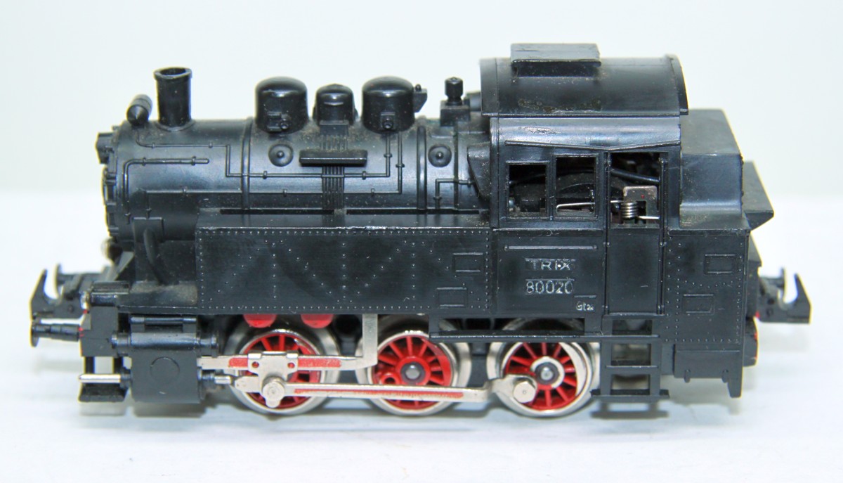 Trix Express Dampflok BR 80020, schwarz, bespielt, lag ca. 40 Jahre im Karton, eine Funktionsprüfung konnte mangels Trafo nicht durchgeführt werden, siehe Bilder, DC, Spur H0, ohne Originalverpackung