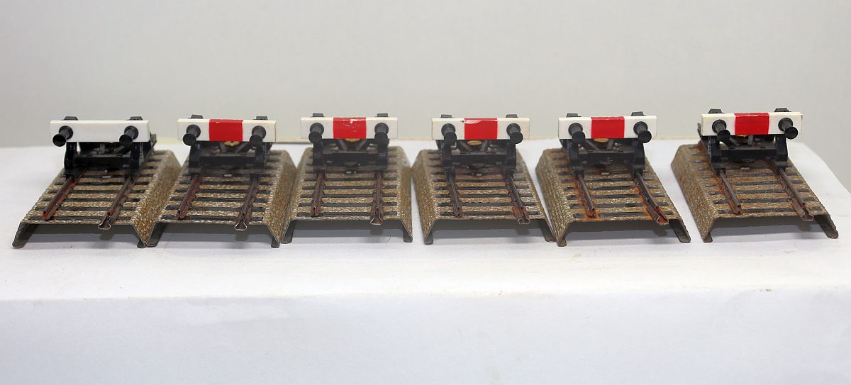 Märklin 7391, end of track with buffer stop M track, H0 scale,