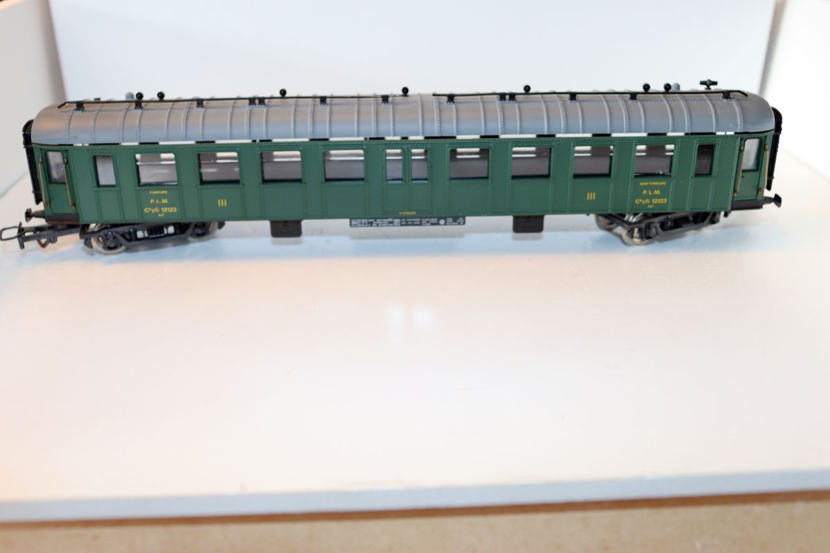 Jouef SW21049, D train coach, 3rd class, four-axle, “P.L.M”, green, DC, for gauge H0, see pictures, 