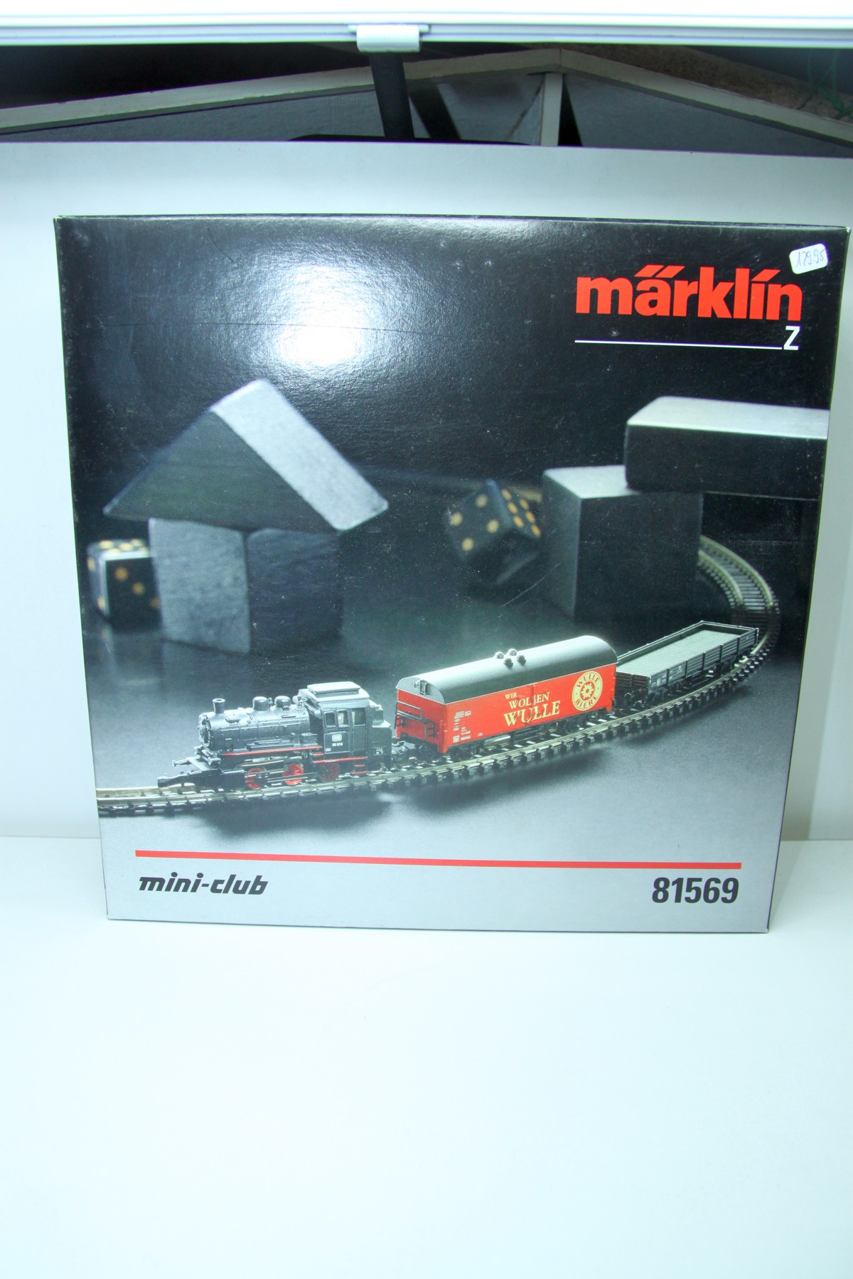 Märklin 81569, starter set 230 volt. Goods train with track oval and corresponding power supply for GaugeZ,