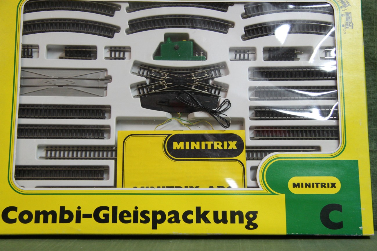 Minitrix 4995,  Combi-Gleispackung in OVP,  Spur N ,DC