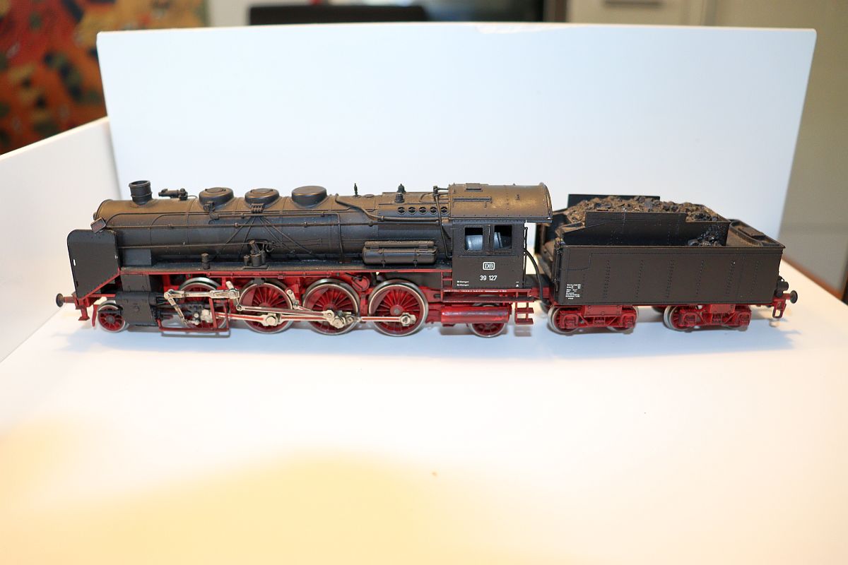 Rivarossi SW20802, Dampflok mit Tender BR 39 127 der DB, schwarz, DC, Spur H0, 