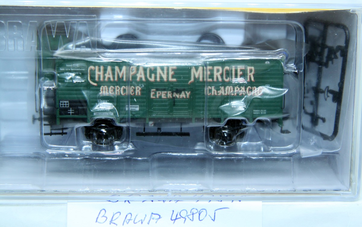 Brawa 49805, gedeckter GÜTERWAGEN „CHAMPAGNE MERCIER” ELSASS LOTHRINGEN, Epoche I, Betriebsnummer: 600389 , DC, Spur H0, mit Originalverpackung