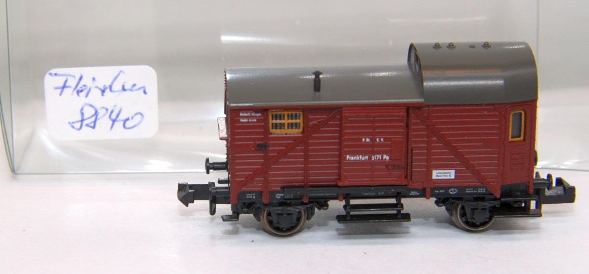  Fleischmann 8840, Güterzugbegleitwagen braun,DC, Spur N, in ErsatzVP