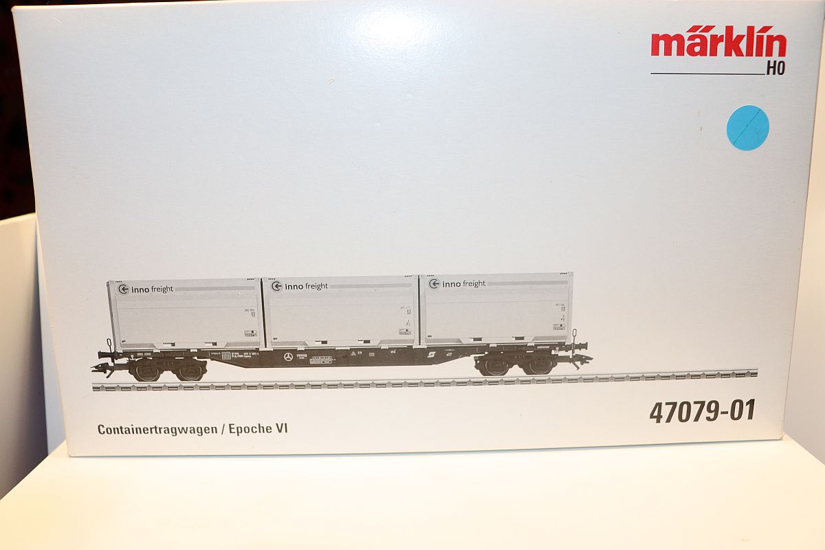 Märklin 47079-01 aus Set 47079, Container-Tragwagen mit WoodTainer XXL Container der ÖBB. Epoche VI.