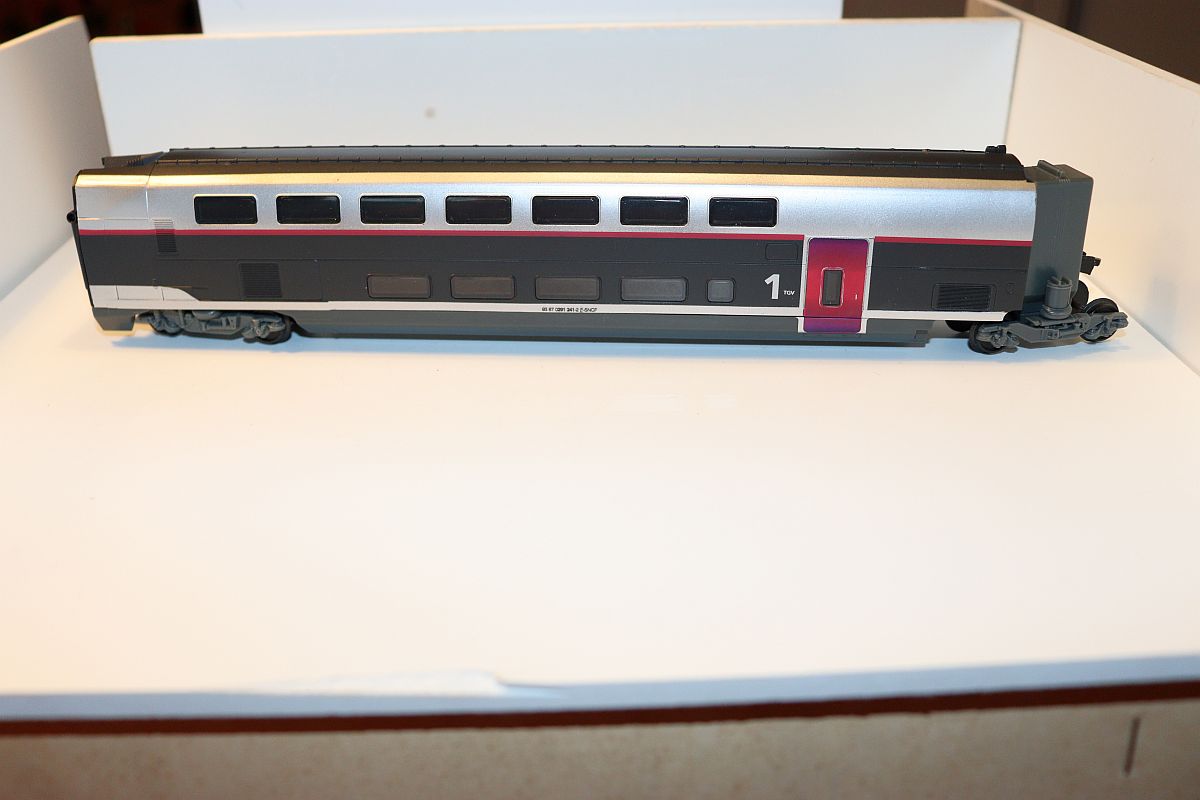 Jouef HJ1060, Triebzug TGV inOui mit Doppelstockwagen, Epoche VI, "SNCF", DC, für Spur H0, siehe Bilder