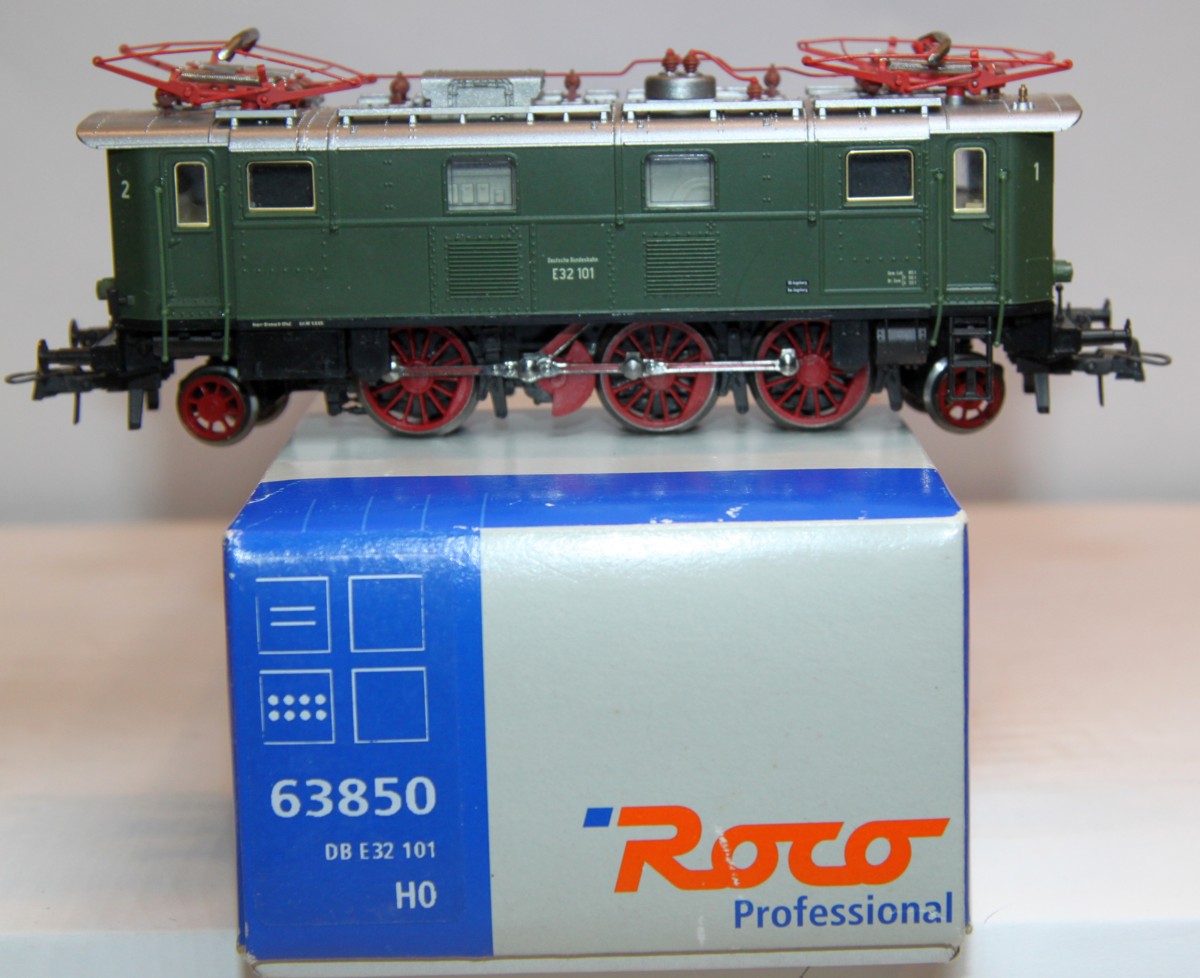 Roco 63850, Elektrolok E 32 101 der DB. grün, Epoche III, DC, Spur H0, mit OVP