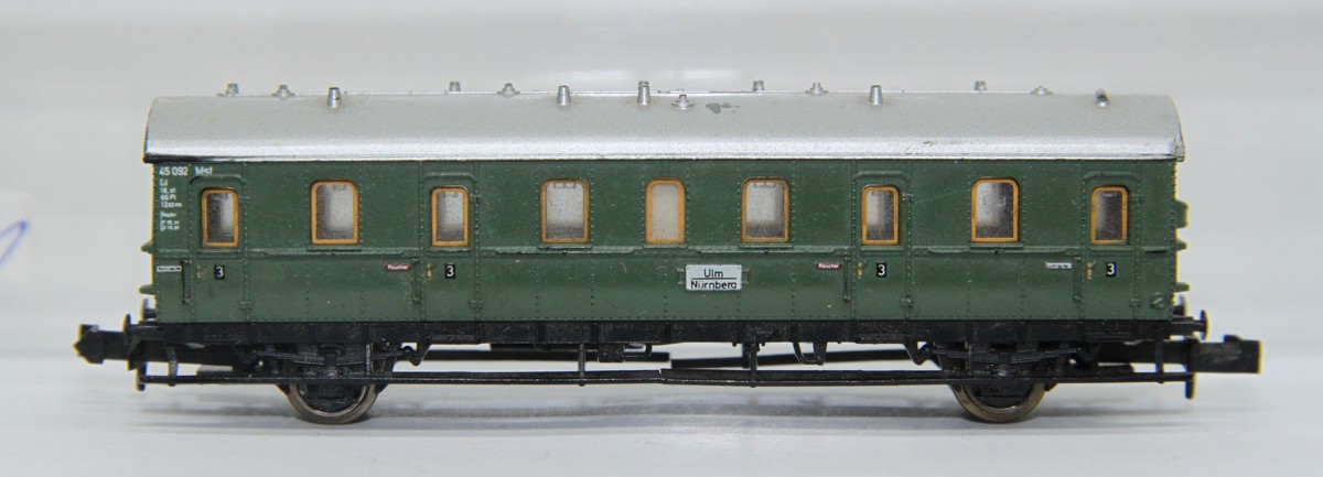   Minitrix 13302,  Personenwagen 44 522, 3. Klasse, grün, DC, Spur N, ohne OVP