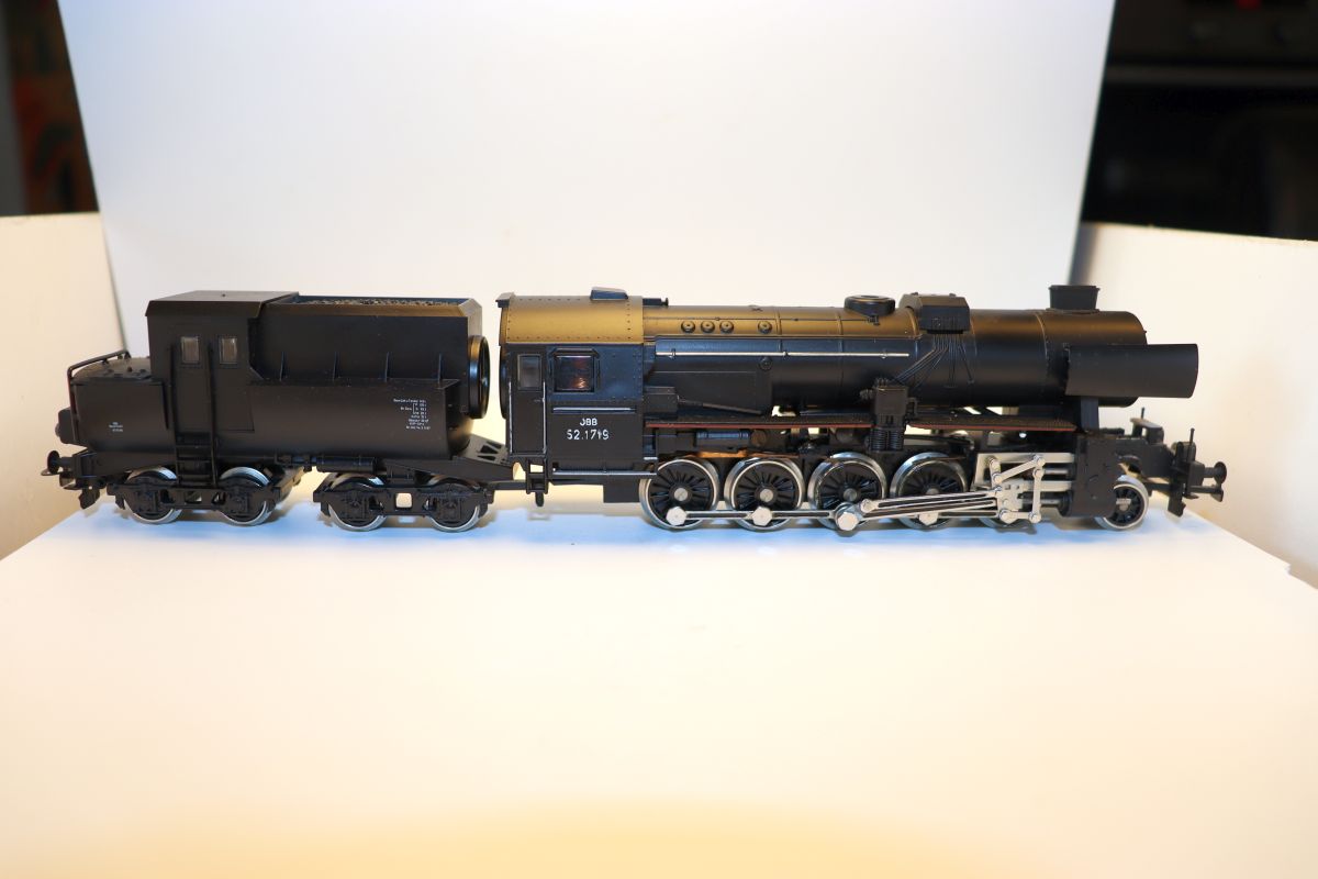 Kleinbahn SW21249 , ÖBB steam locomotive with cab tender 52.1719, Era II-III, DC, for H0 gauge, see pictures,