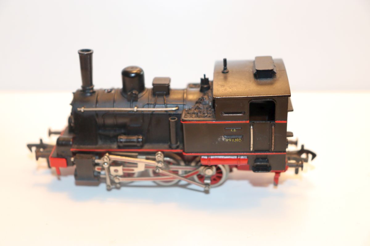 Fleischmann SW22130, Dampflok BR 89 1315 der DB, schwarz, 