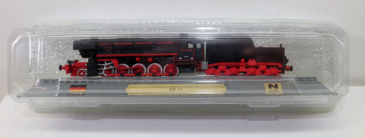 BR 52 steam locomotive, with track, plastic, N scale, with original packaging