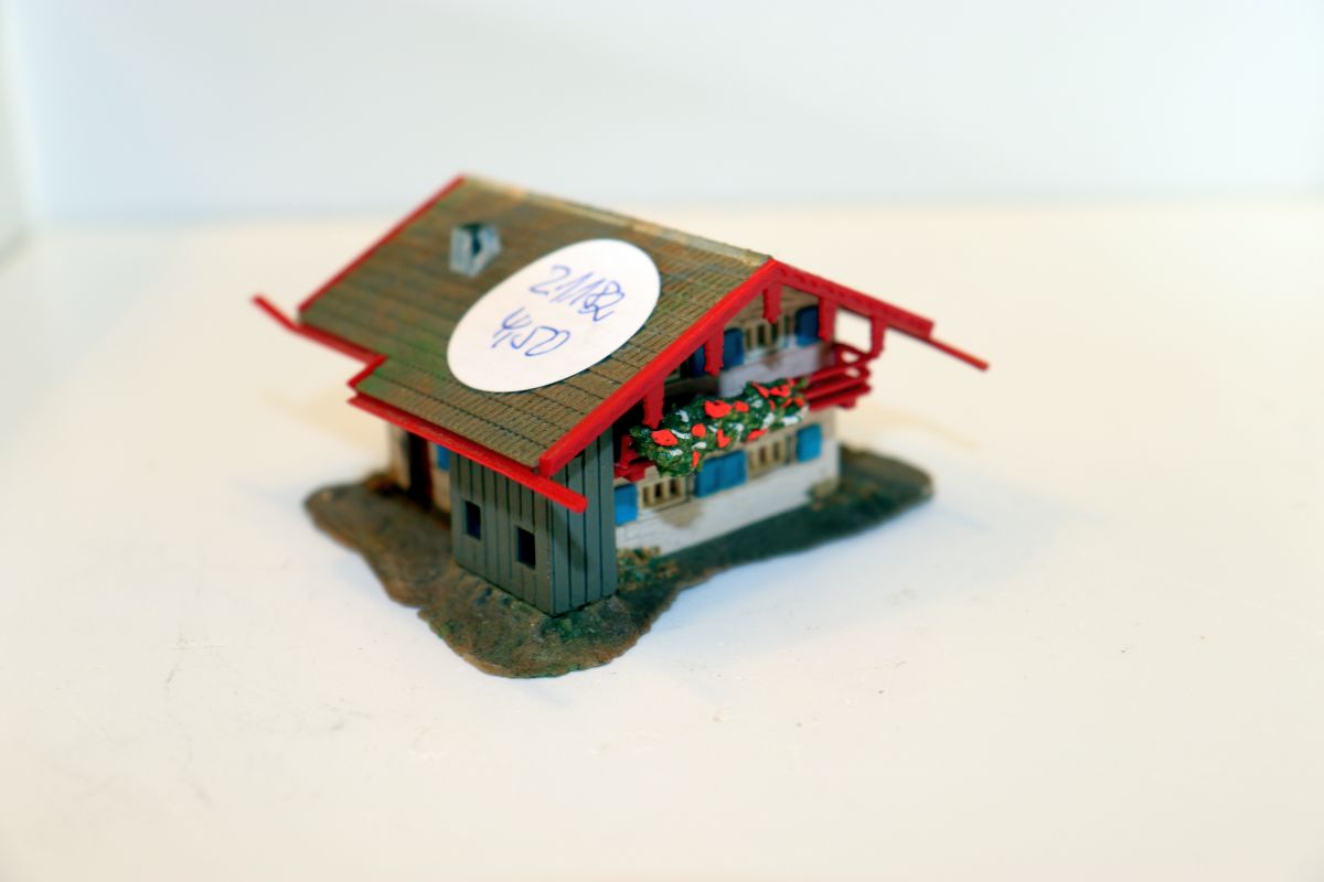 Model Kit SW21182, Small Alpine House (already assembled from kit, item comes from a dismantled layout), for N gauge, 