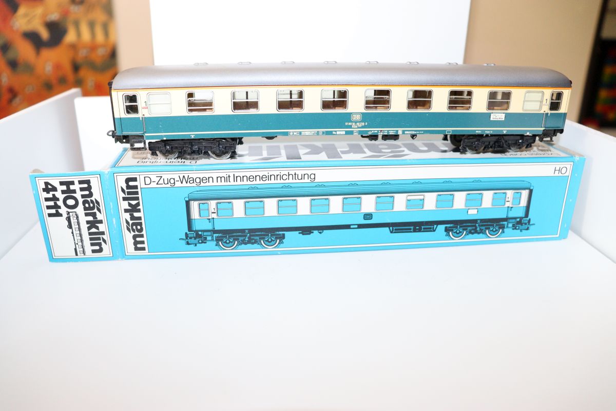 Märklin 4111, D-Zug-Wagen 1.Klasse der DB, beige türkis, AC, Spur H0,