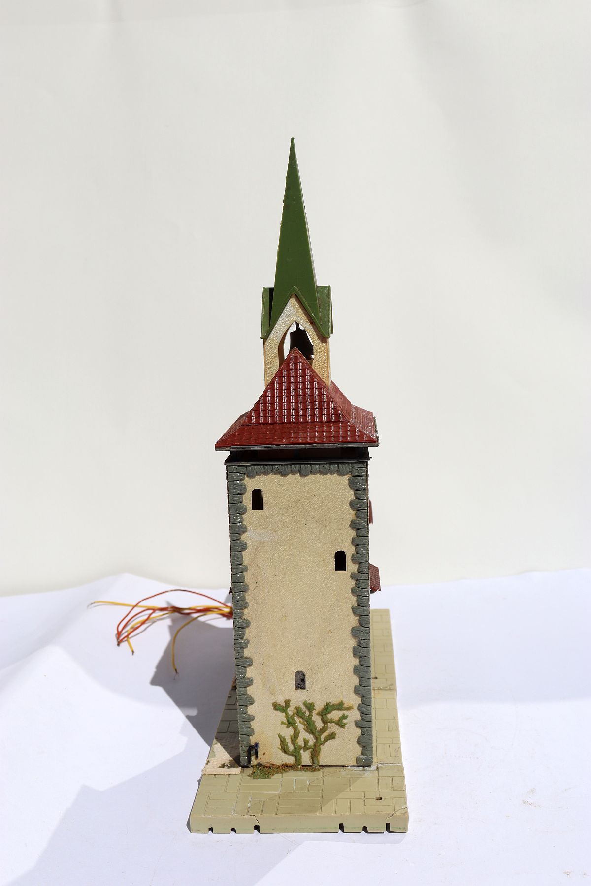 Modellbau SW19963, Stadttor mit Turm und Fachwerkhaus