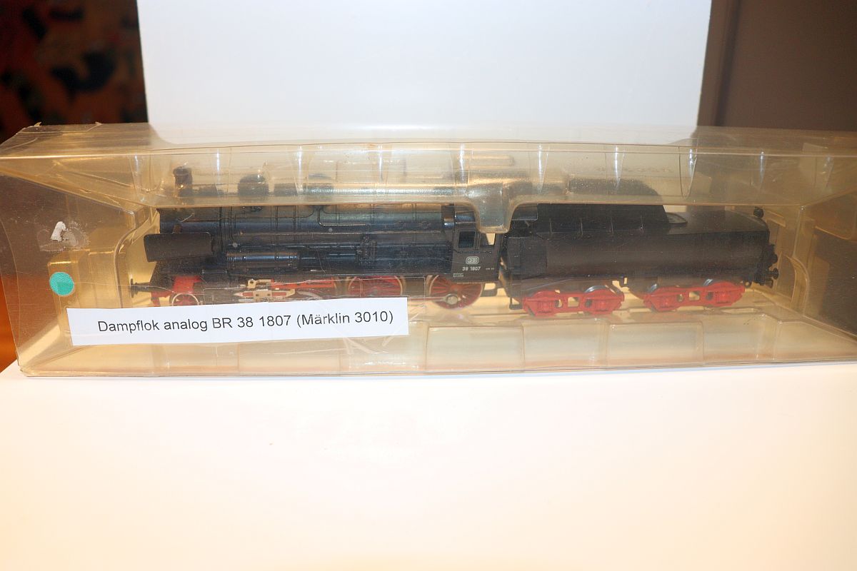 Primex 3010, steam locomotive with plastic tub tender BR 38 of the DB, cast iron body, inscription company no. 38 1807 