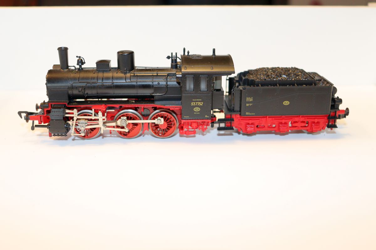 Fleischmann 4124, DR steam locomotive with tender, BR53 7752,, black, DC, for H0 gauge, see pictures, DC, for H0 gauge, see pictures,