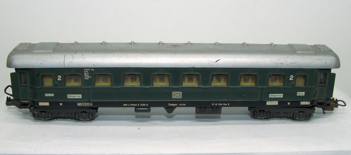 Lima, D-Zugwagen Set, SW 15565, Konvolut aus drei alten D-Zugwagen (1* 2.Klasse DB, 1*1.Klasse DB, 1*DSG Schlafwagen), DC, Spur H0, ohne Originalverpackung. Die Wagen kommen von einer Anlage, siehe Bilder