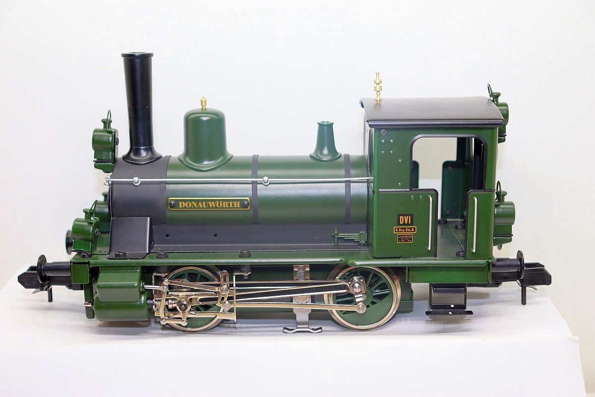 Märklin 54104, Bavarian local railway train with locomotive "Donauwörth" and 2 local railway passenger coaches, for gauge 1, without original packaging